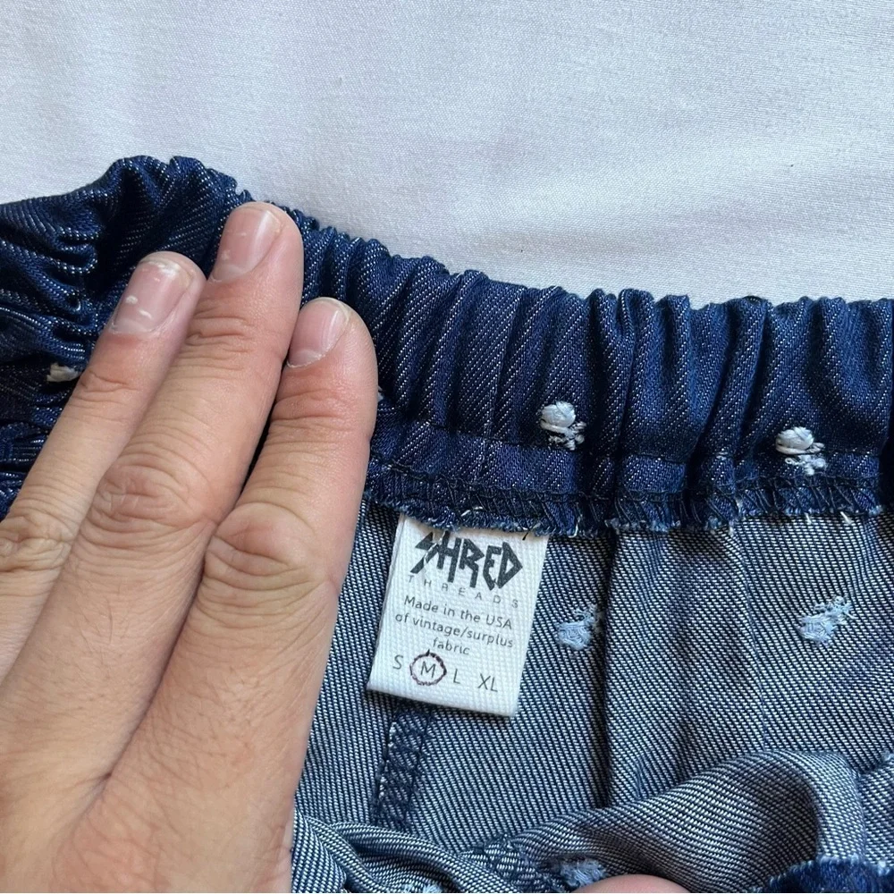 shred threads made from